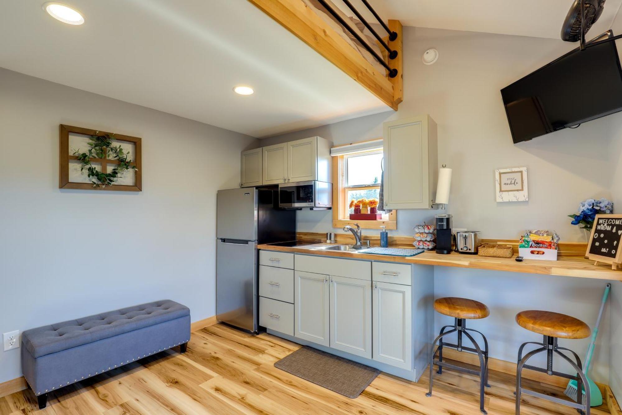 Marshall Studio With Loft, Hot Tub And Views! Bagian luar foto