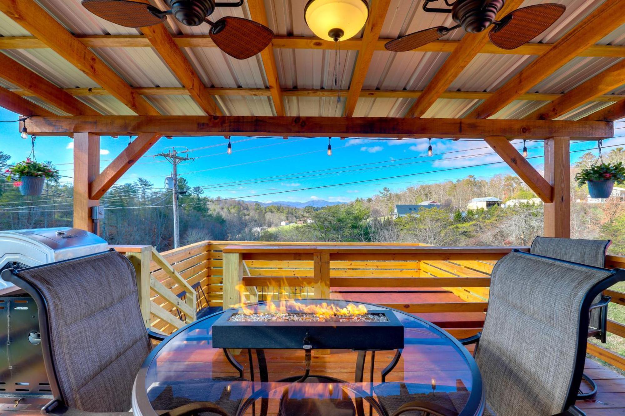 Marshall Studio With Loft, Hot Tub And Views! Bagian luar foto