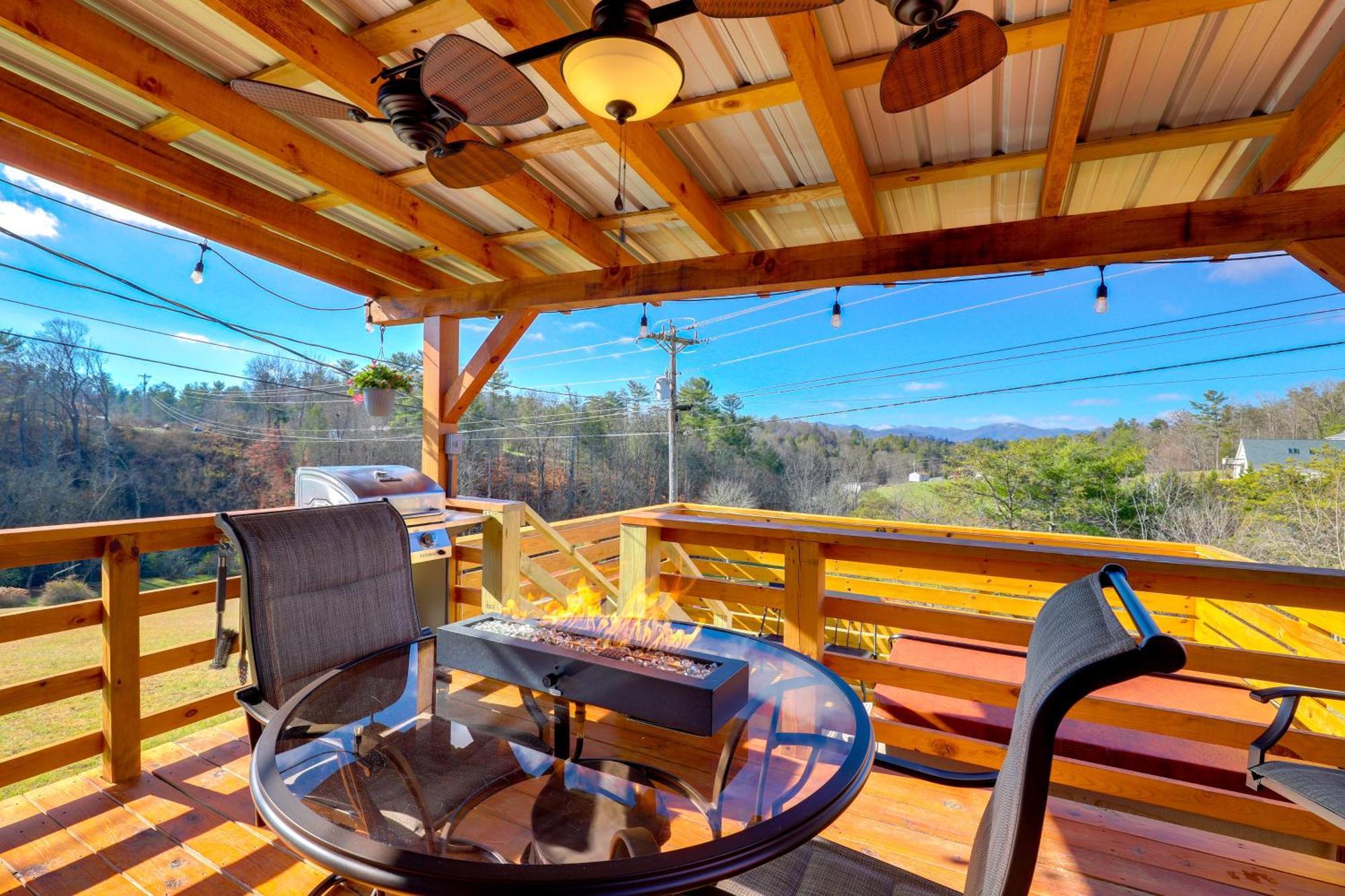 Marshall Studio With Loft, Hot Tub And Views! Bagian luar foto